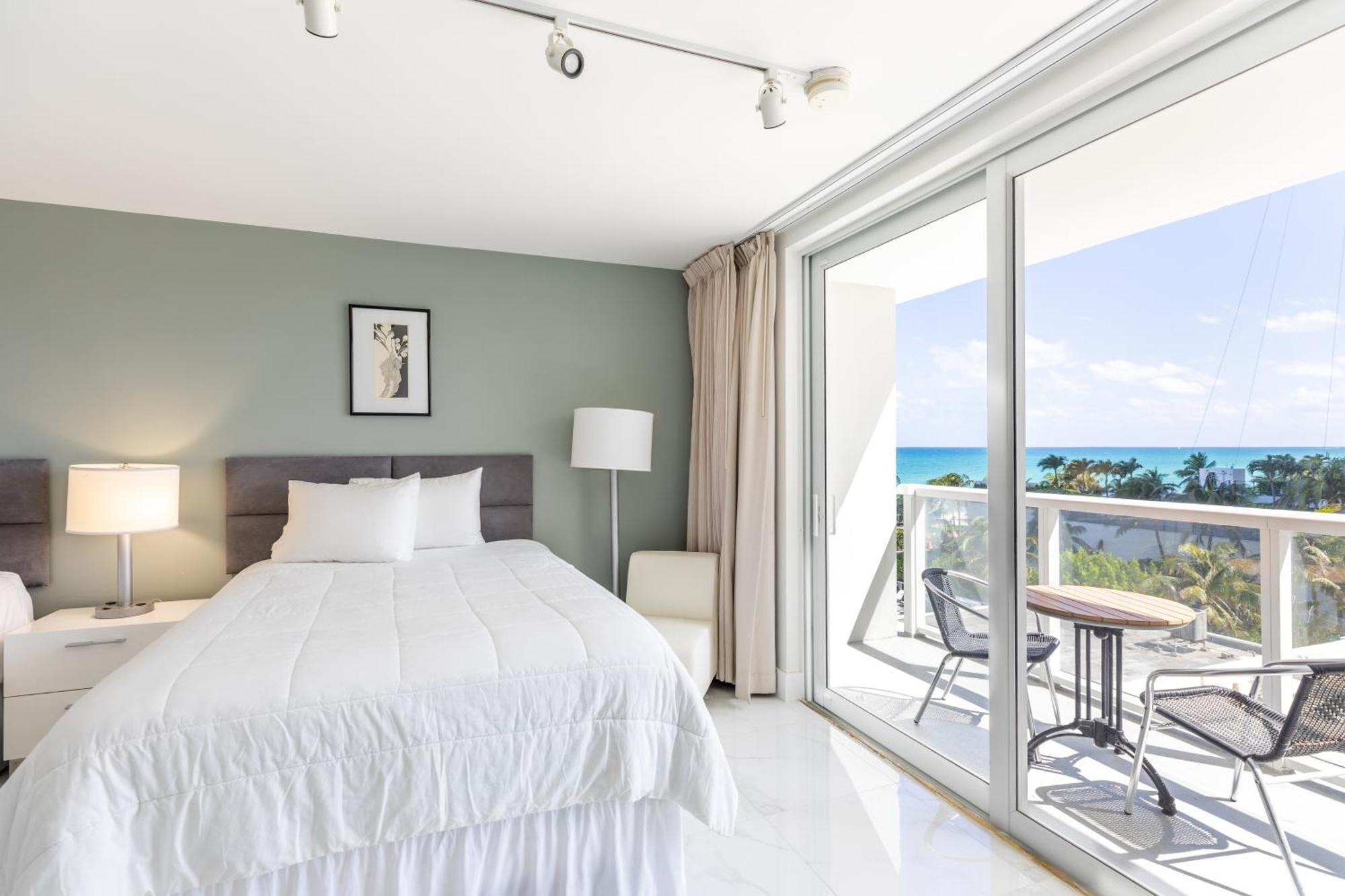 Sunny Isles Beach Resort Studio With Ocean Views エクステリア 写真