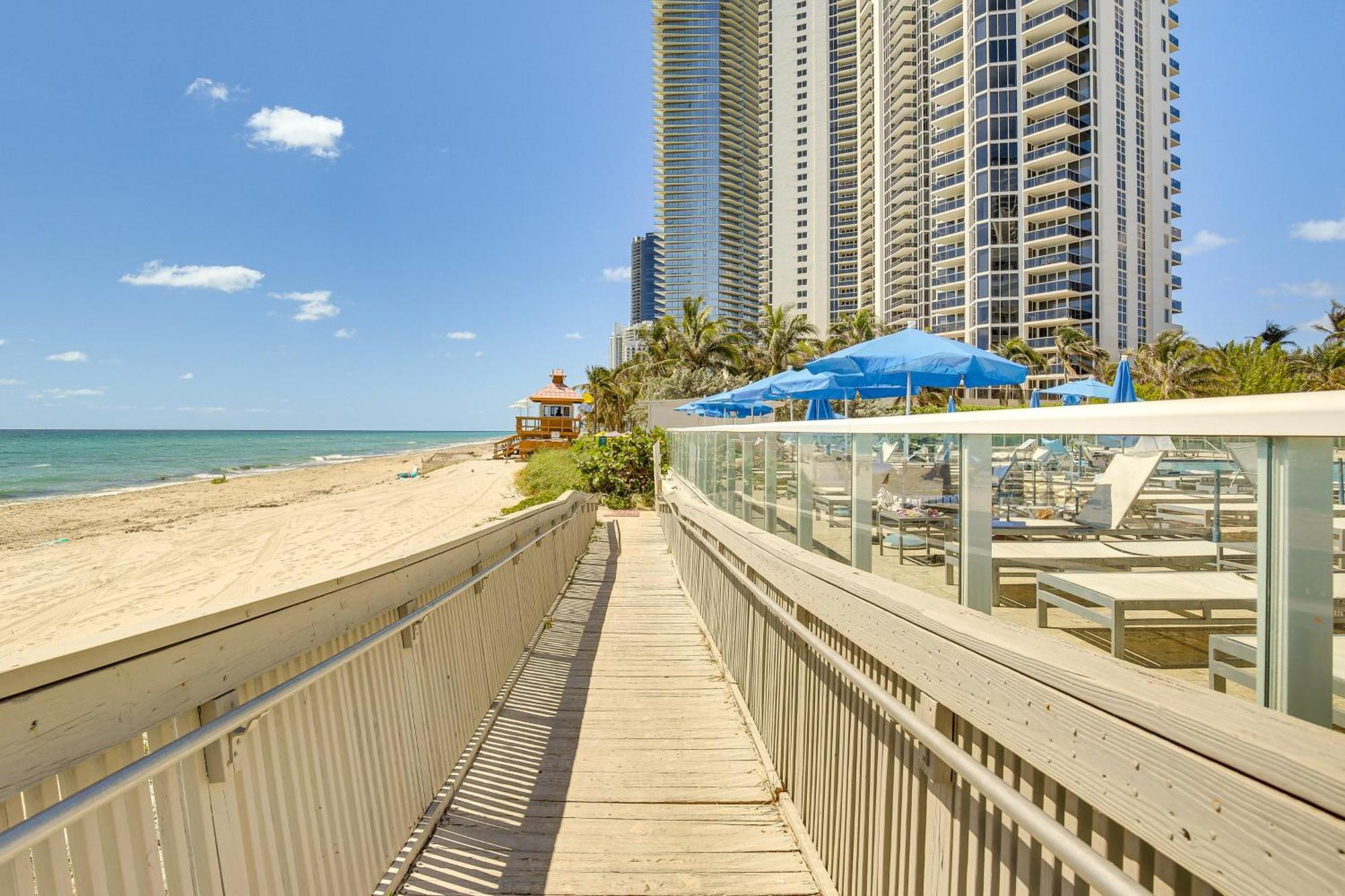 Sunny Isles Beach Resort Studio With Ocean Views エクステリア 写真